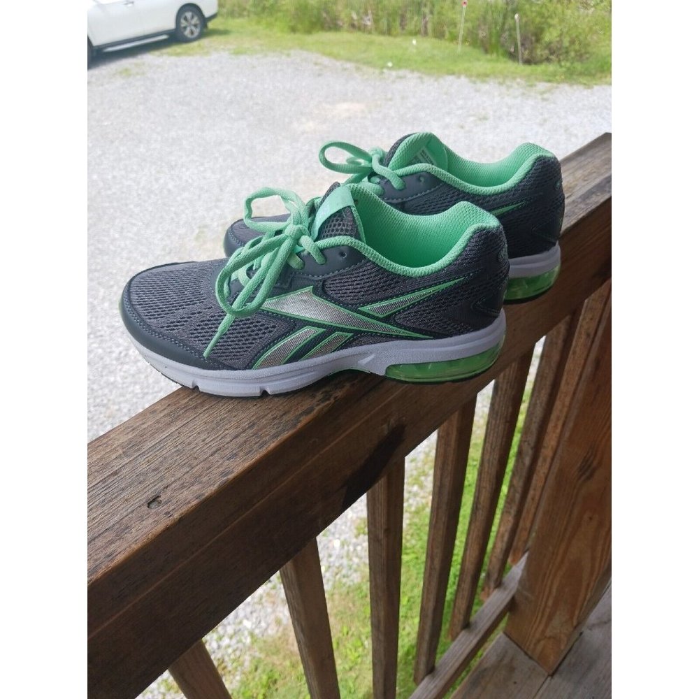 Women's REEBOK DMX athletic shoes / sneakers w/ monofusion mesh , size 7.0